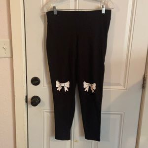 TORRID BOW LEGGINGS